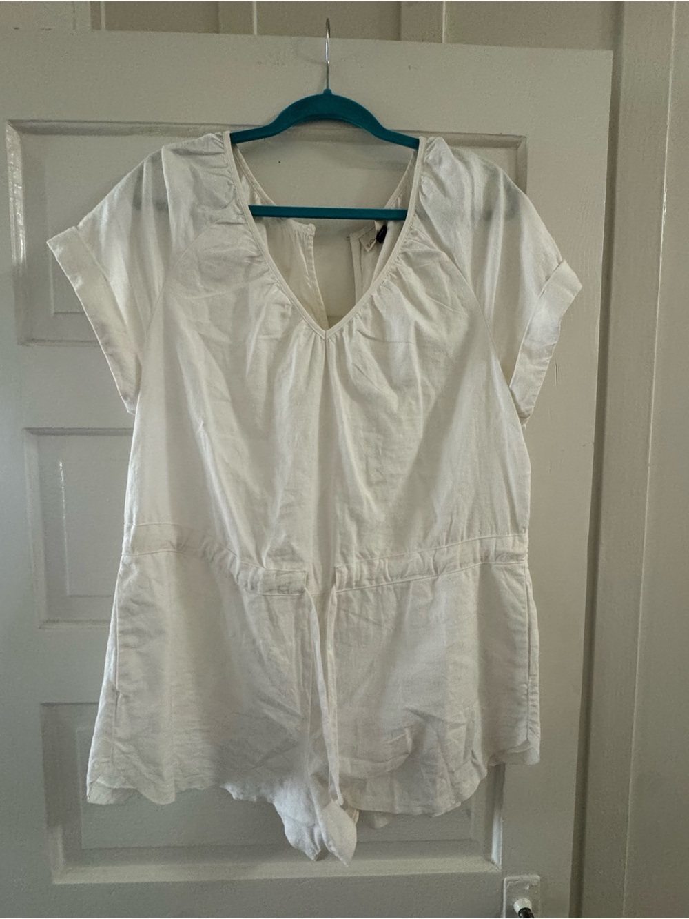 Universal Thread White V-Neck Tie-Waist Romper